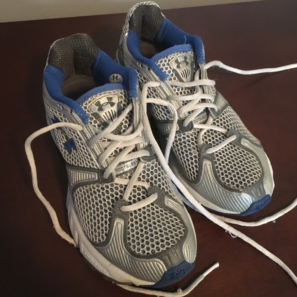 Under Armour Women’s Sneakers Size 6.5